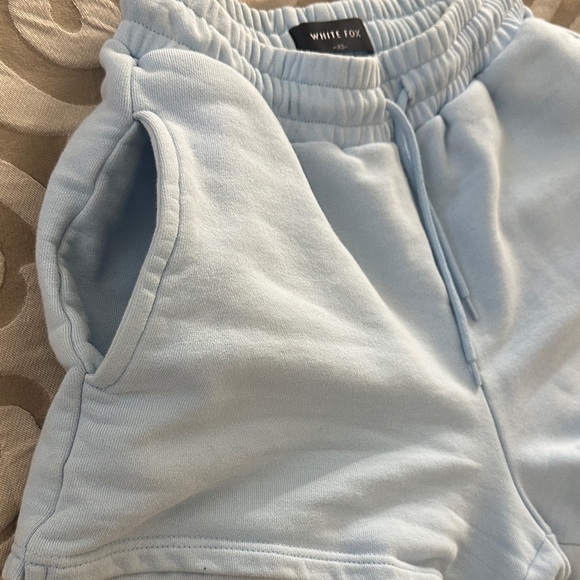 White fox Light Blue lounge Shorts XS - Picture 7 of 8